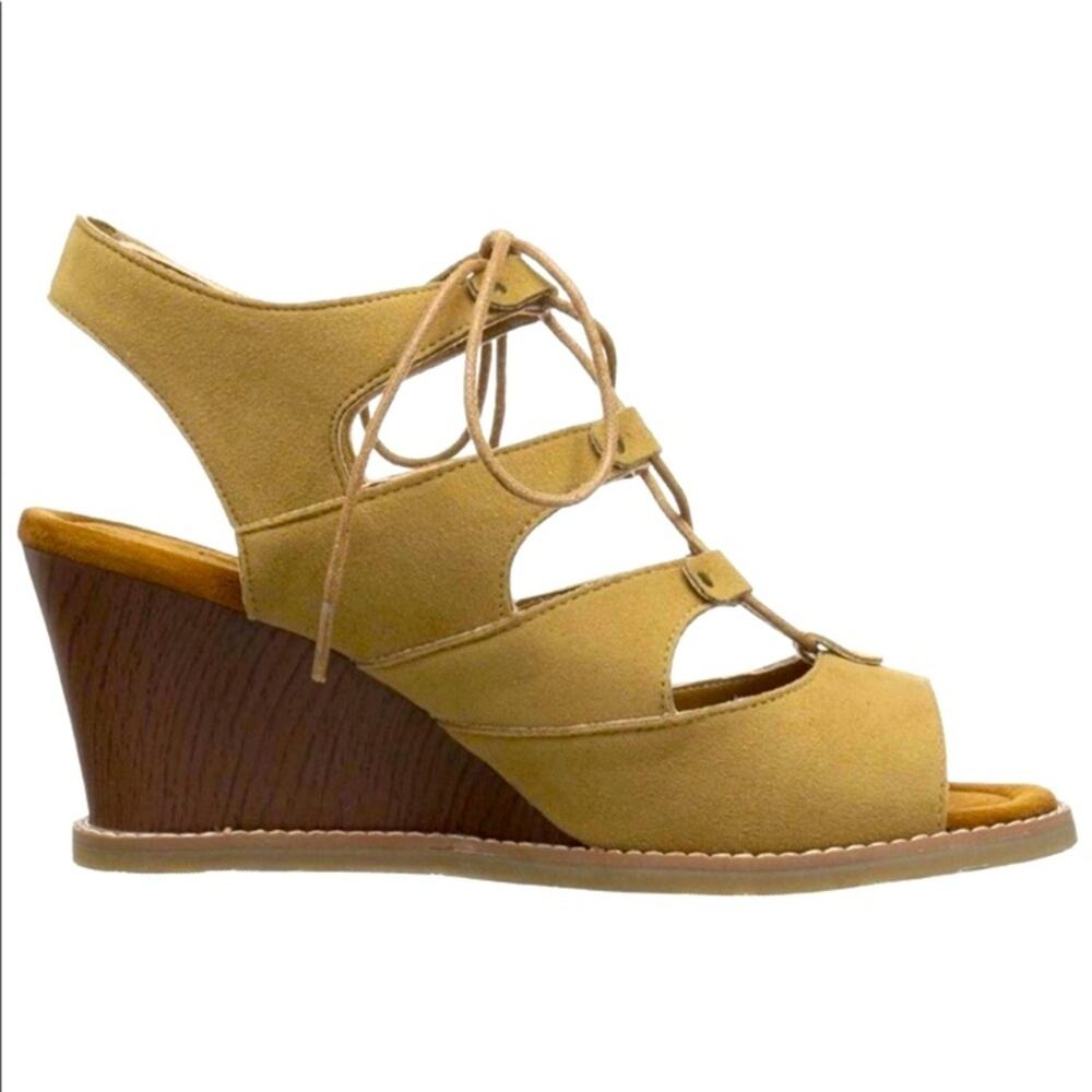 BEARPAW Women's Rhonda Sandal